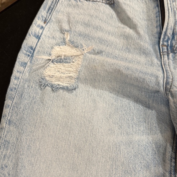 American Eagle Light Blue Distressed jeans Jeans - Picture 6 of 14
